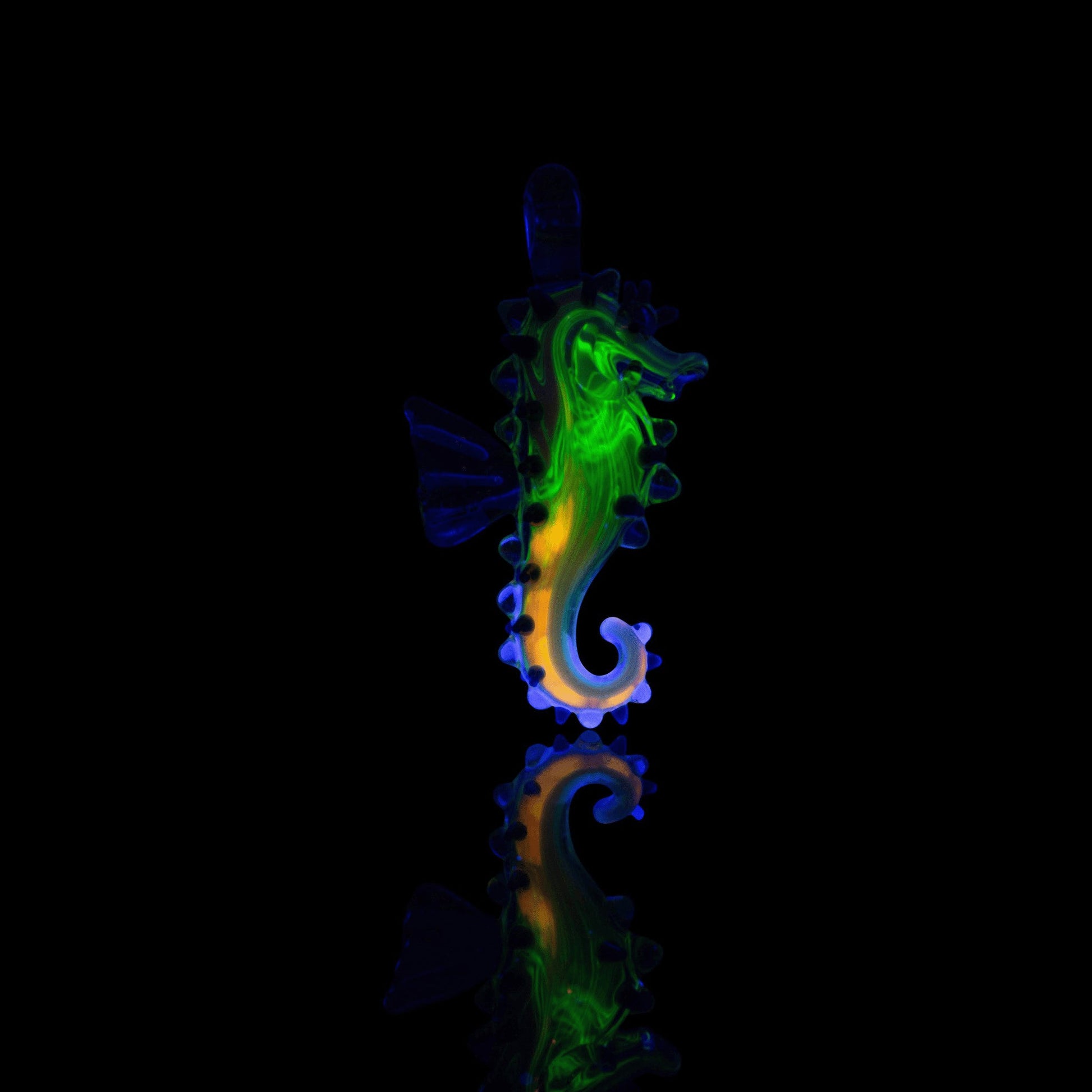 meticulously crafted design of the Collab Seahorse Pendant (A) by Liz Wright x Scomo Moanet (Scribble Season 2022)