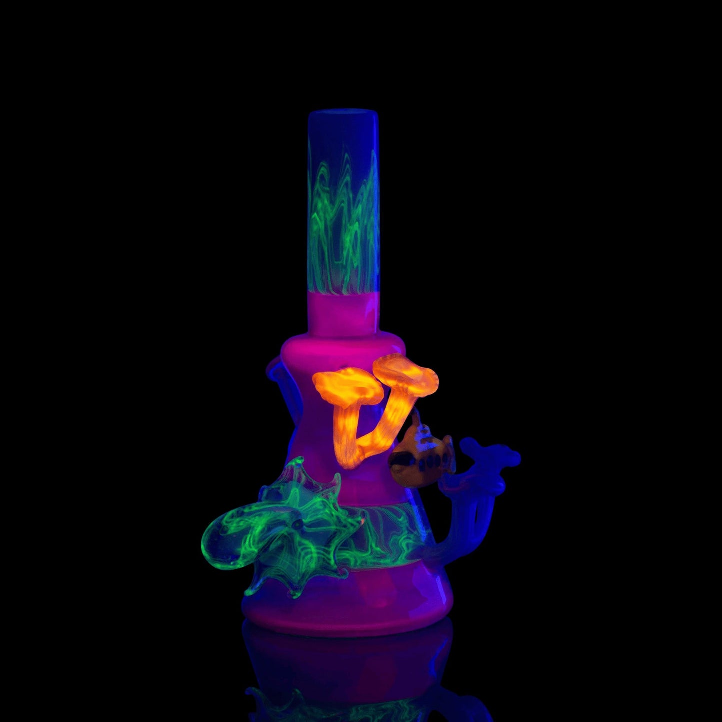 innovative art piece - Collab Reef Tube (A) by Burtoni x Scomo Moanet (Scribble Season 2022)