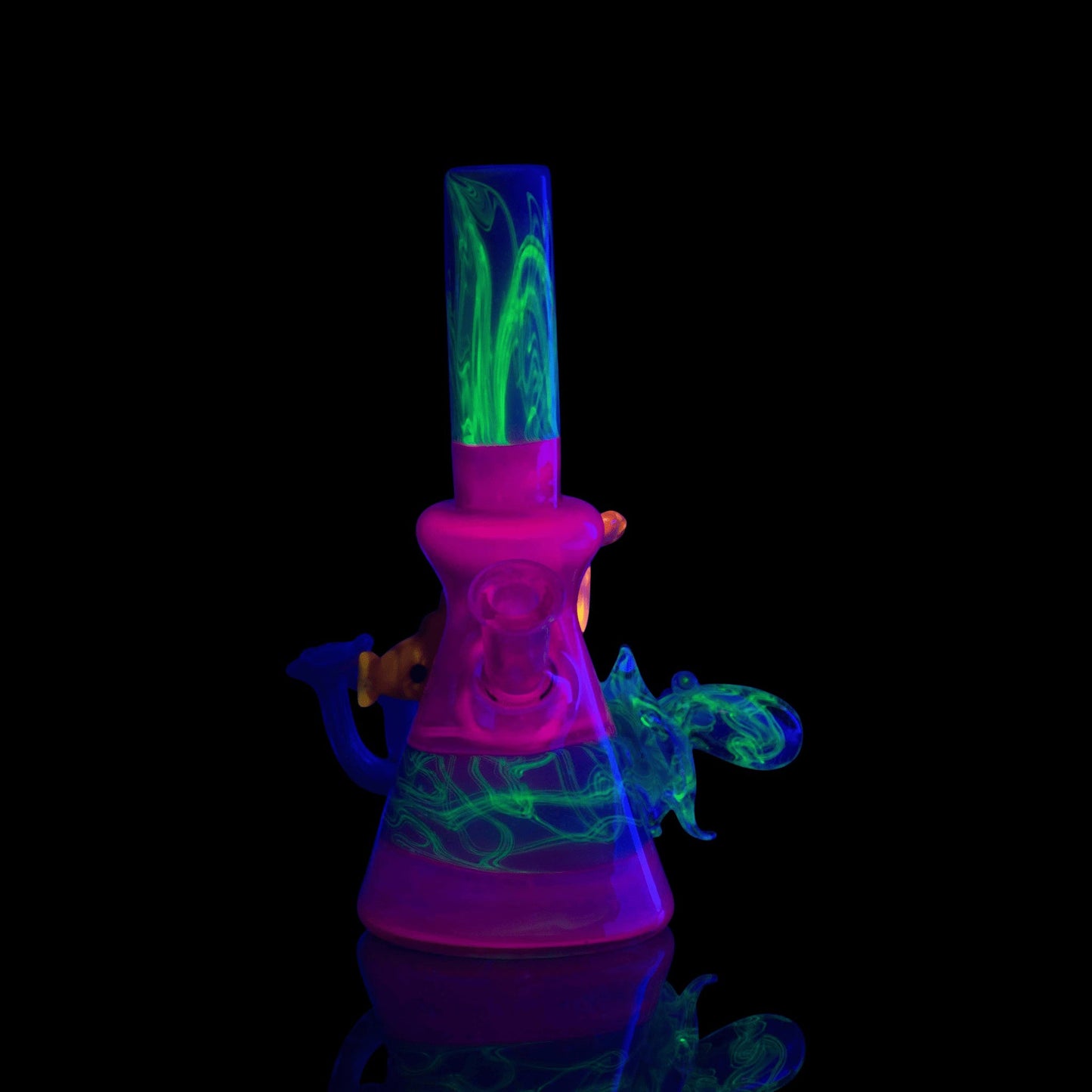innovative art piece - Collab Reef Tube (A) by Burtoni x Scomo Moanet (Scribble Season 2022)