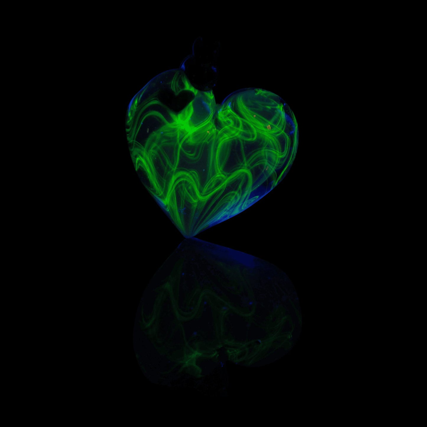 luxurious art piece - Collab Tiny Cat On A Sold Scribbly Heart by Sakibomb Hackysacky x Scomo Moanet (Scribble Season 2022)