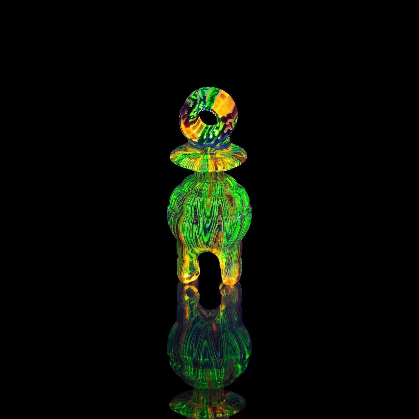 stylish design of the Collab Cap (B) by Lintz x Karma Glass (Rainbow Equinox 2022)