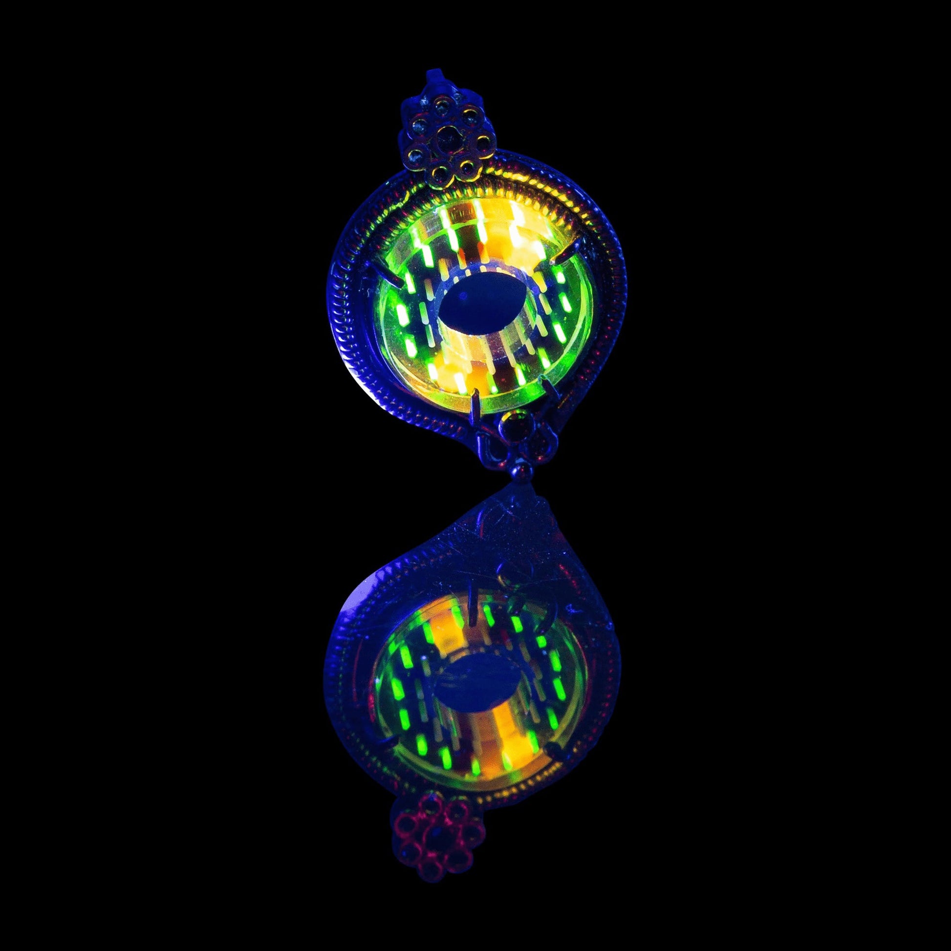 exquisite glass pendant - Silver Vibe Saver Pendant (C) by Karma Glass (Rainbow Equinox 2022)
