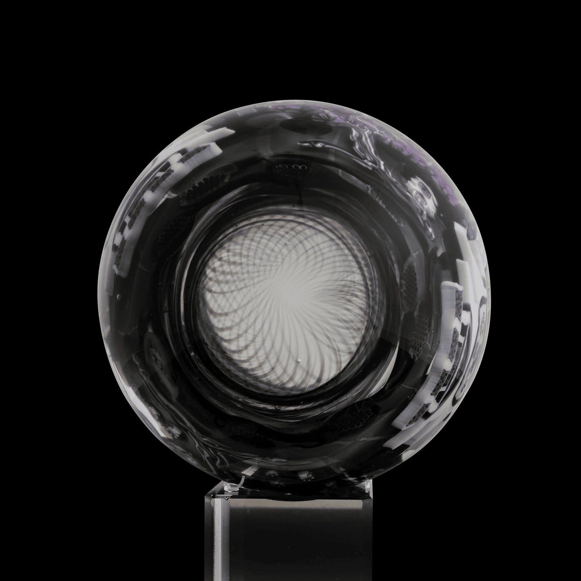 innovative design of the Electric Avenue / Yesulga Castle Wraparound with Black UV Reticello Core Marble by Piper Dan (SCOPE 2022)