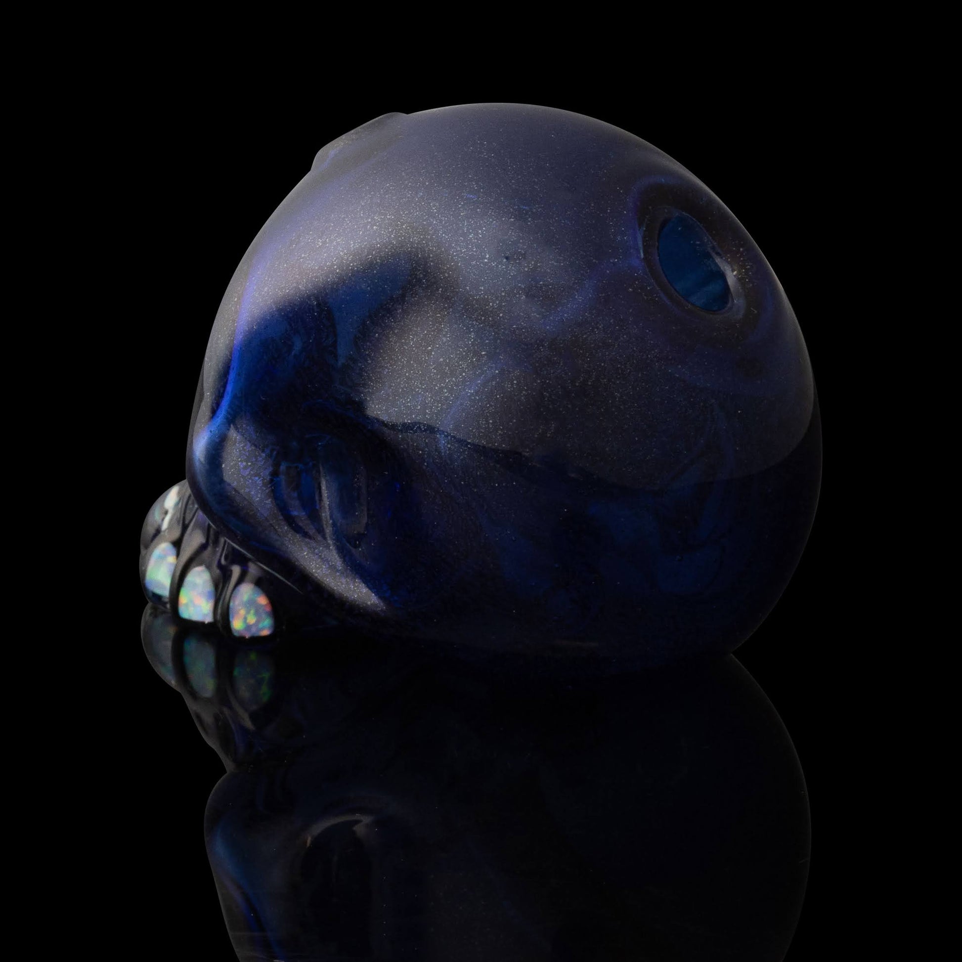 luxurious art piece - Dichro & Stardust Small Skull By Carsten Carlile (2023)