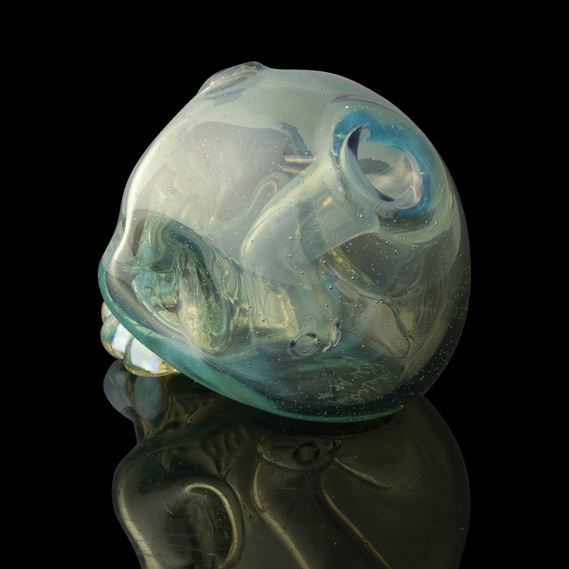 hand-blown art piece - Fumed Green Mini Skull by Carsten Carlile (2023)