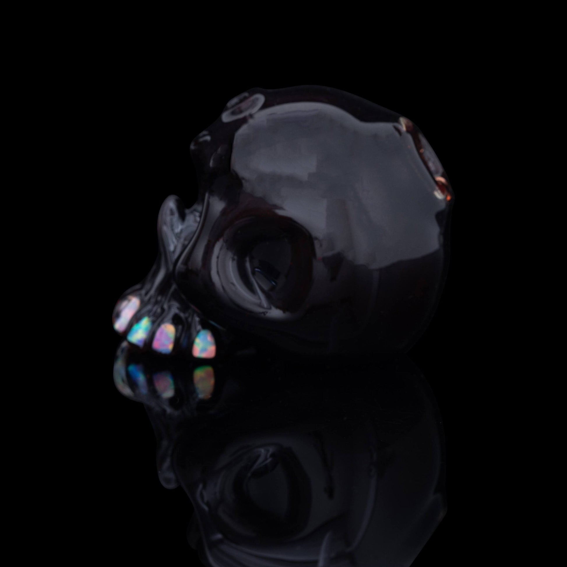 artisan-crafted art piece - Mini Skull by Carsten Carlile (2023)