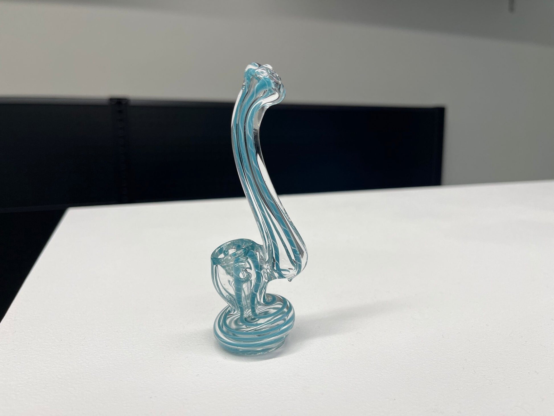 meticulously crafted design of the Extra Mini Bubbler Glass Pipe 4"