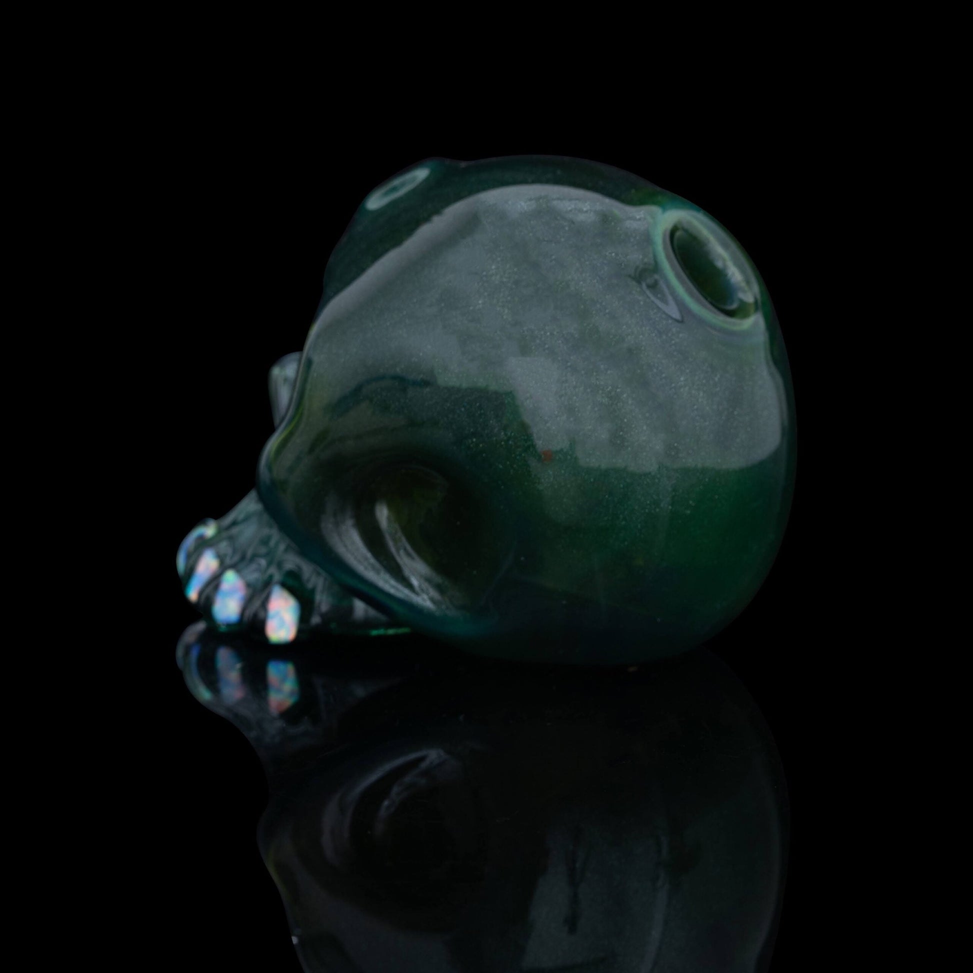 artisan-crafted art piece - Forrest Dust Small Skull by Carsten Carlile (2023)