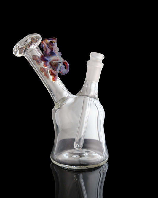 luxurious design of the Amber Purple Chameleon on Clear Rig by Willy That Glass Guy