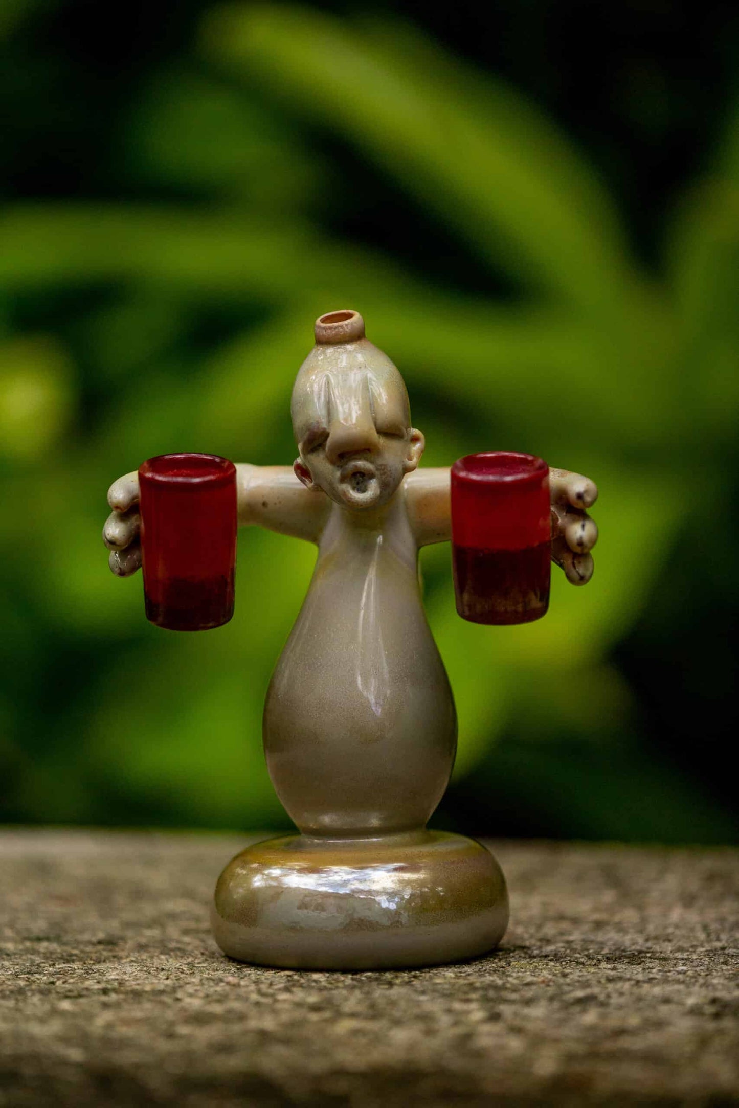 innovative design of the (Gomez 16) Tan/Red Neolithic Full Body Double Cup Rig by Gomez Glass