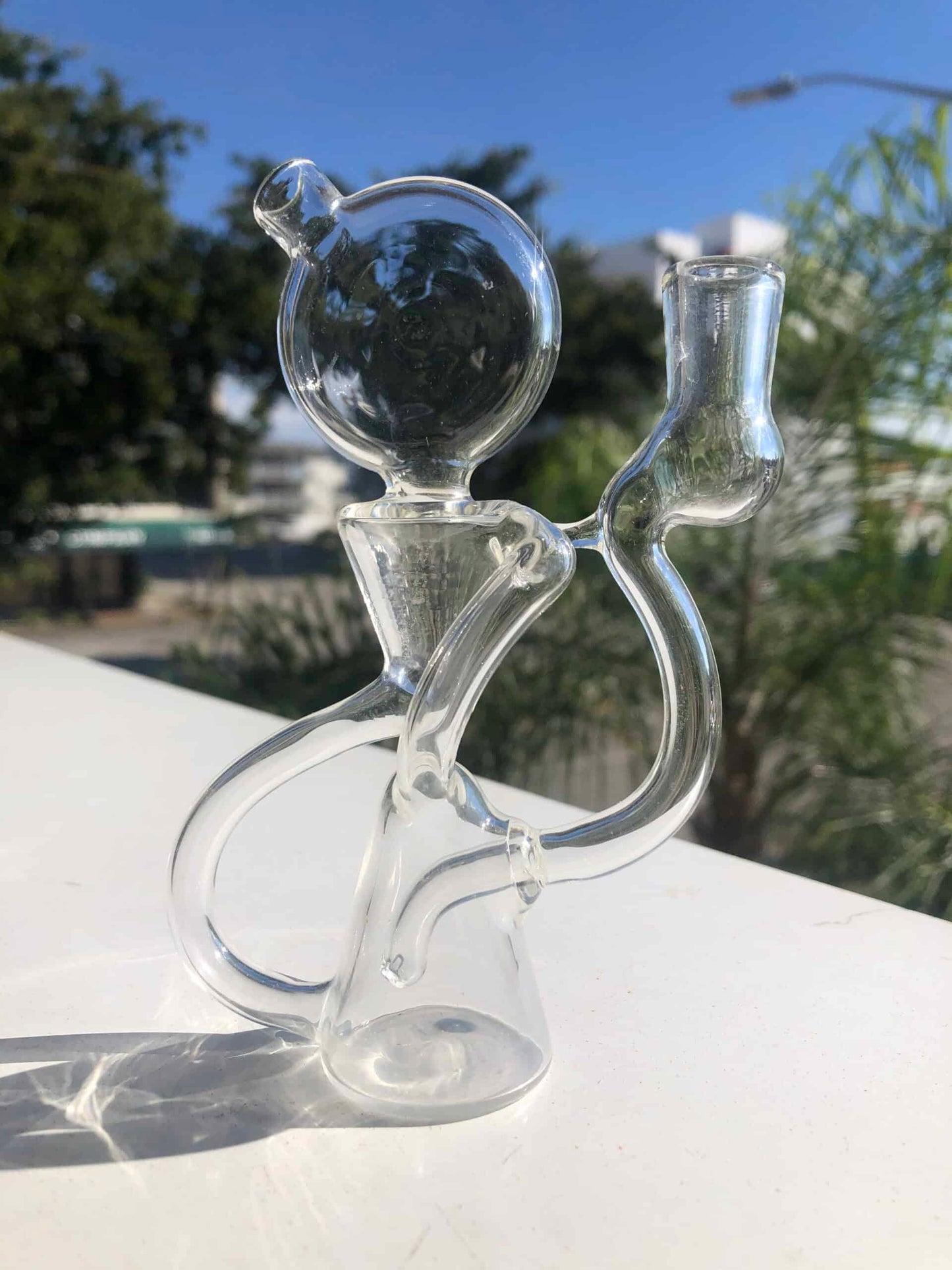 exquisite art piece - (Gomez4) Clear 10mm Recycler by Gomez Glass