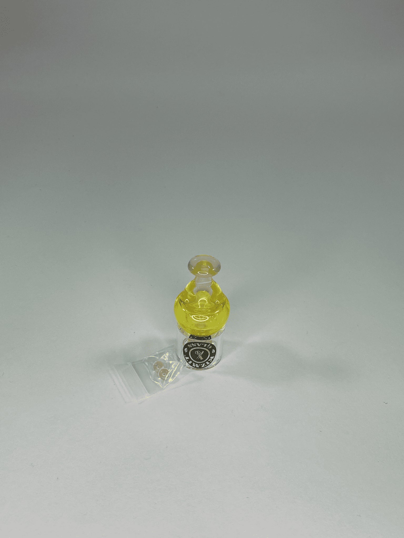 stylish design of the Kizmit Peach + Lemon Drop Spinner Cap
