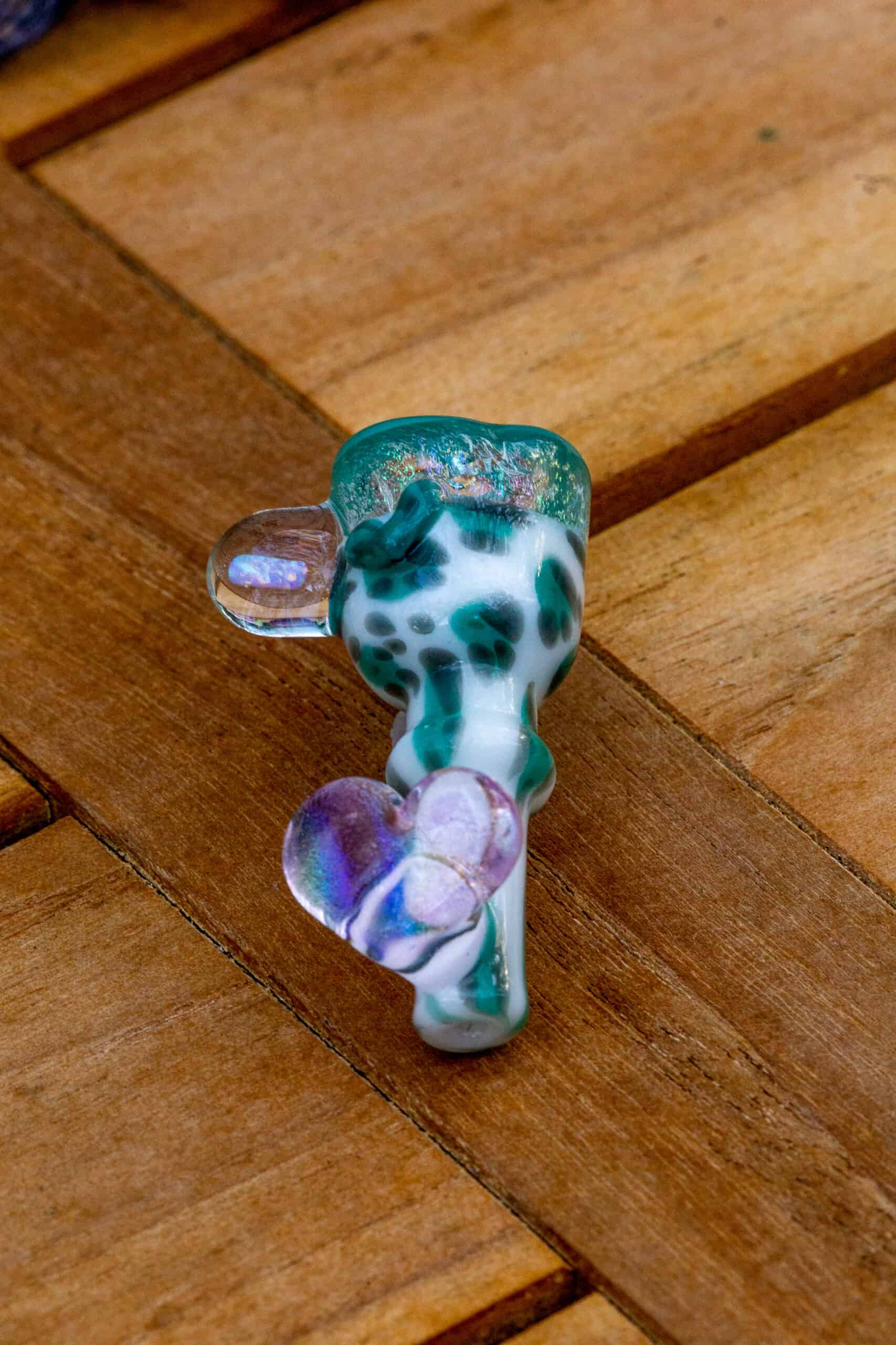 artisan-crafted design of the Large Mushroom Rig by Glasshole (2023)