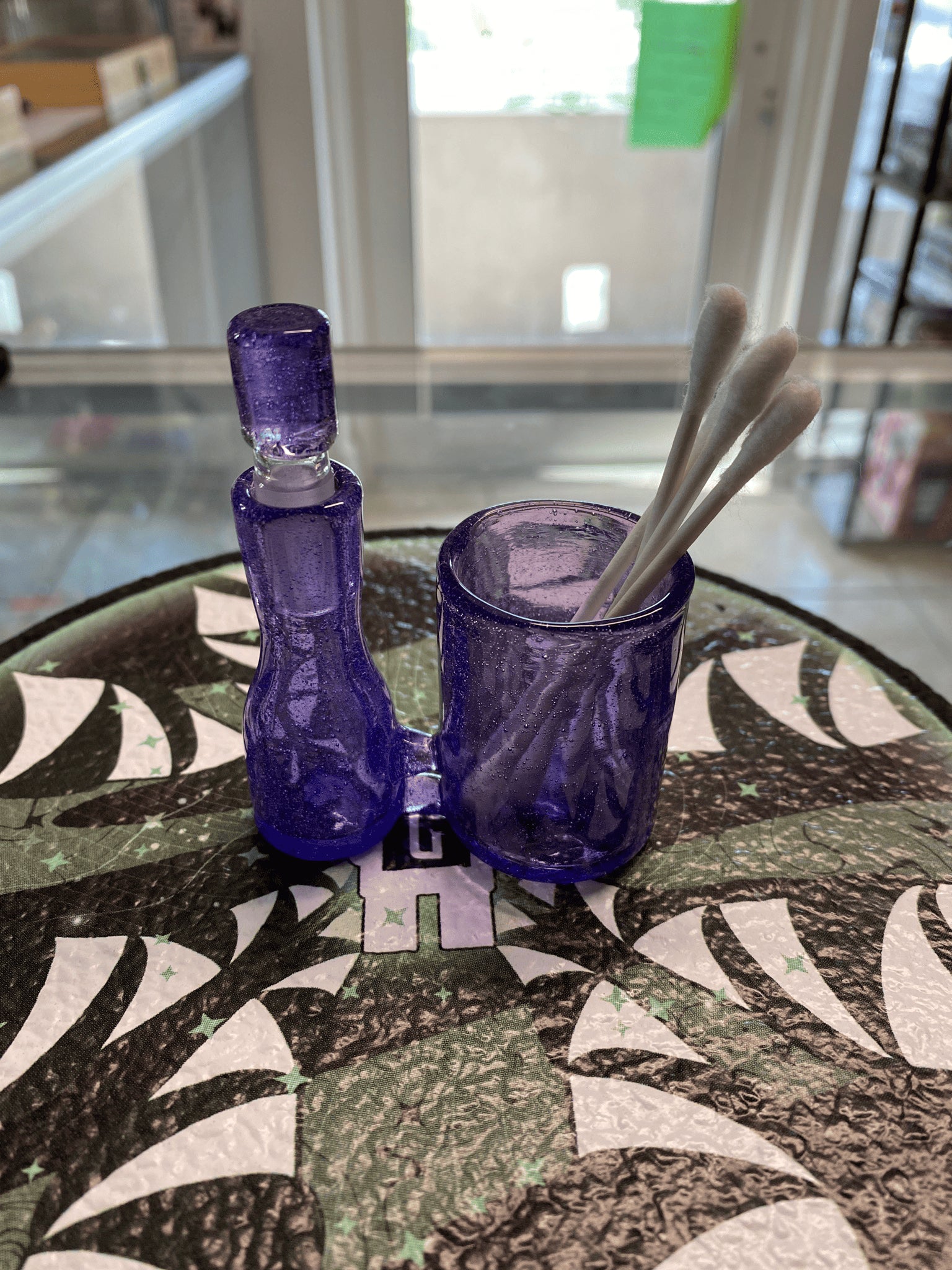 artisan-crafted design of the Large Mushroom Rig by Glasshole (2023)