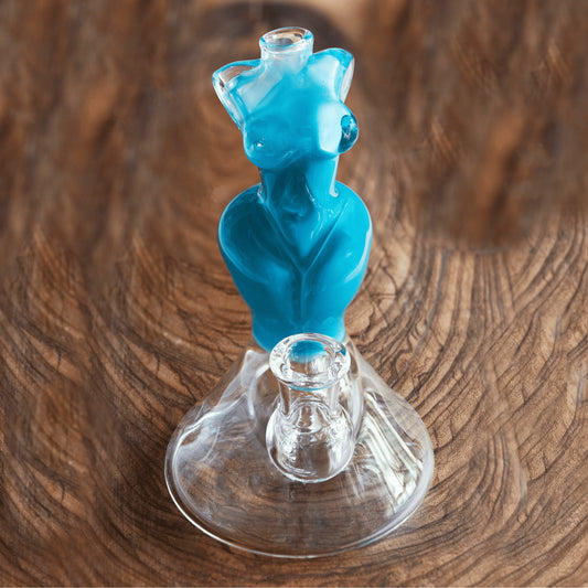 innovative design of the Aqua Azul Beaker Bottom Rig by KT Scissorbaby