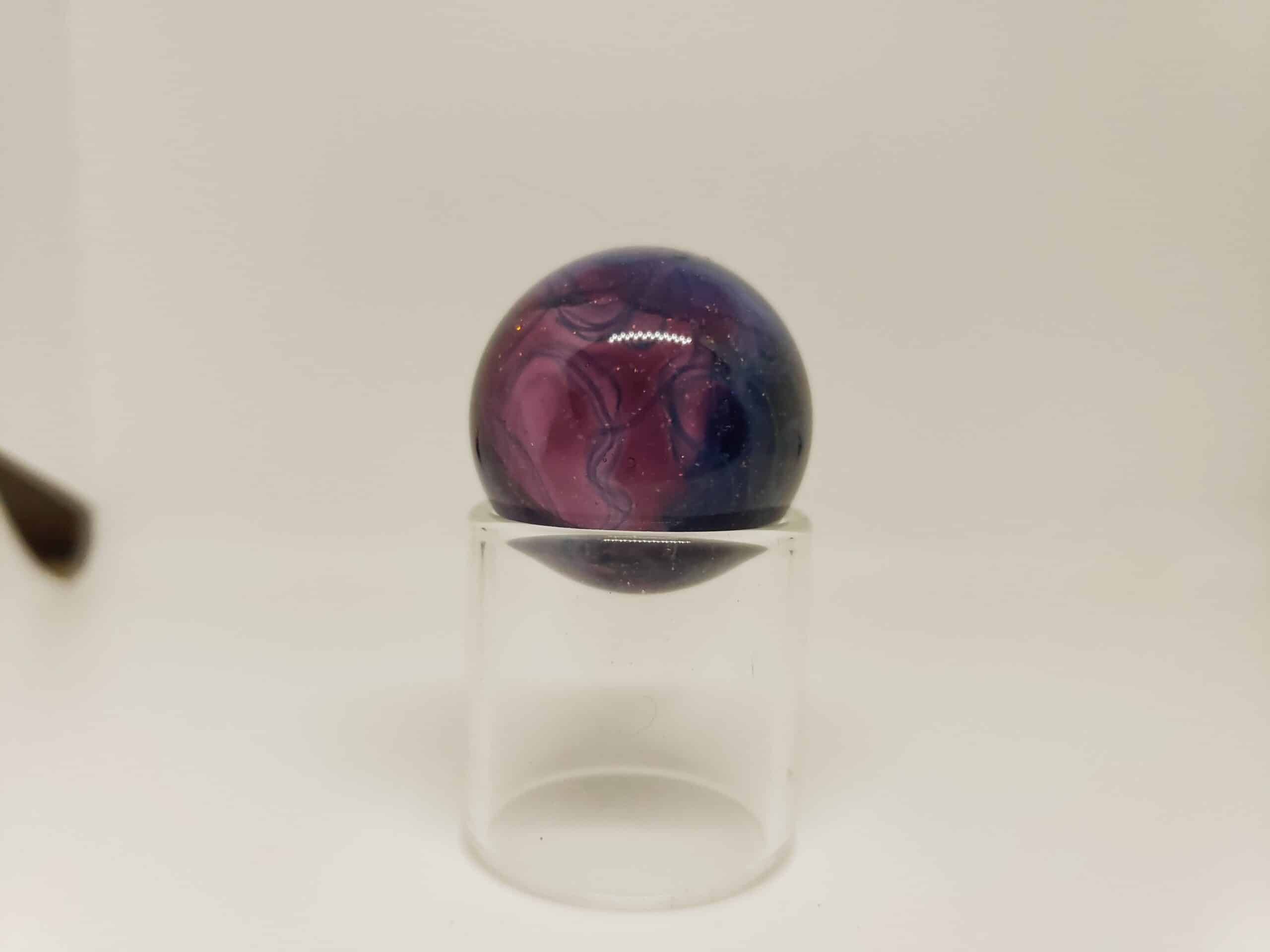 artisan-crafted design of the Large Mushroom Rig by Glasshole (2023)