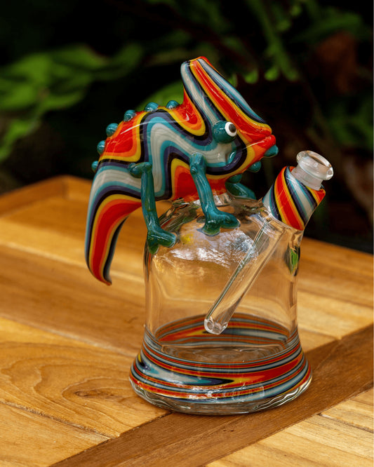 artisan-crafted design of the Red/Orange/Yellow/Purple/Blue/White Chameleon Wig Wag Rig by Willy That Glass Guy