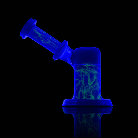meticulously crafted design of the Scribble 18mm 29 Arm Bubbler (w/ Dry Catcher) by Leisure x Scomo Moanet (2021)