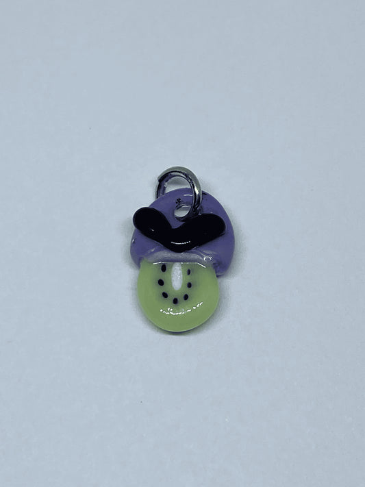 artisan-crafted art piece - Tiny Kiwi Charm (A) by Sakibomb (2021)