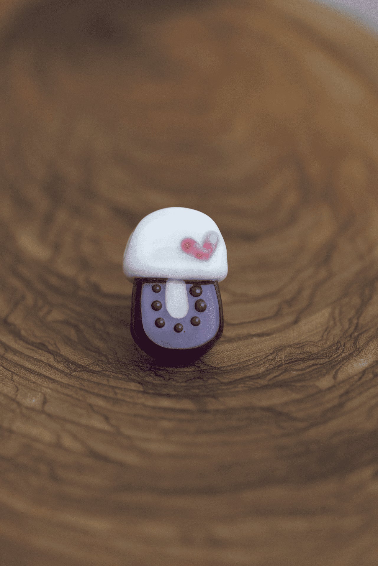 artisan-crafted design of the Large Mushroom Rig by Glasshole (2023)