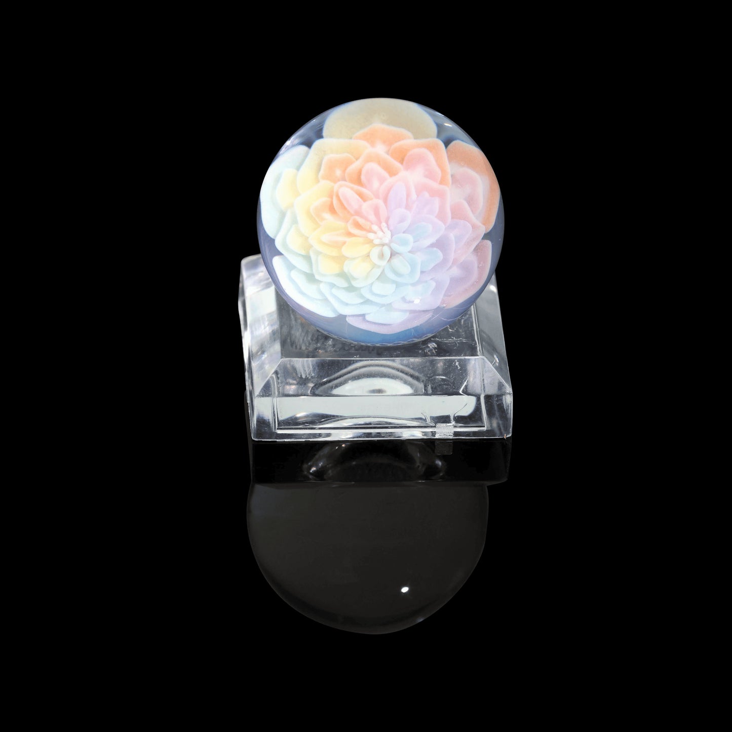 luxurious art piece - Glass Marble (I) by Glass Azu