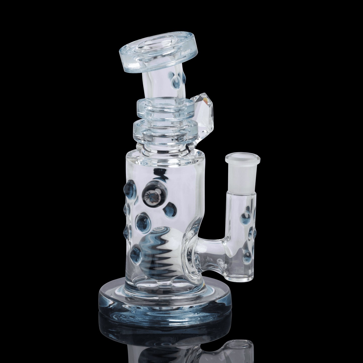 hand-blown design of the Rainbow Rig (E) by Chris Hubbard