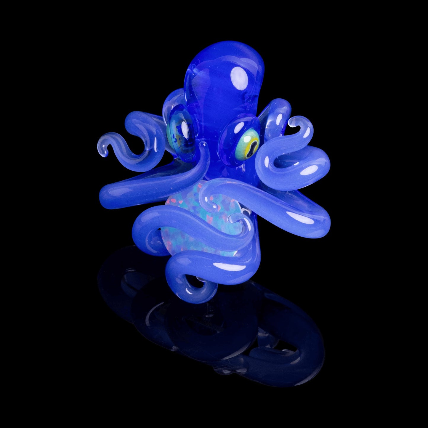luxurious design of the Opal Trap Octopus Pendant (C) by Liz Wright Glass (GV 2022)