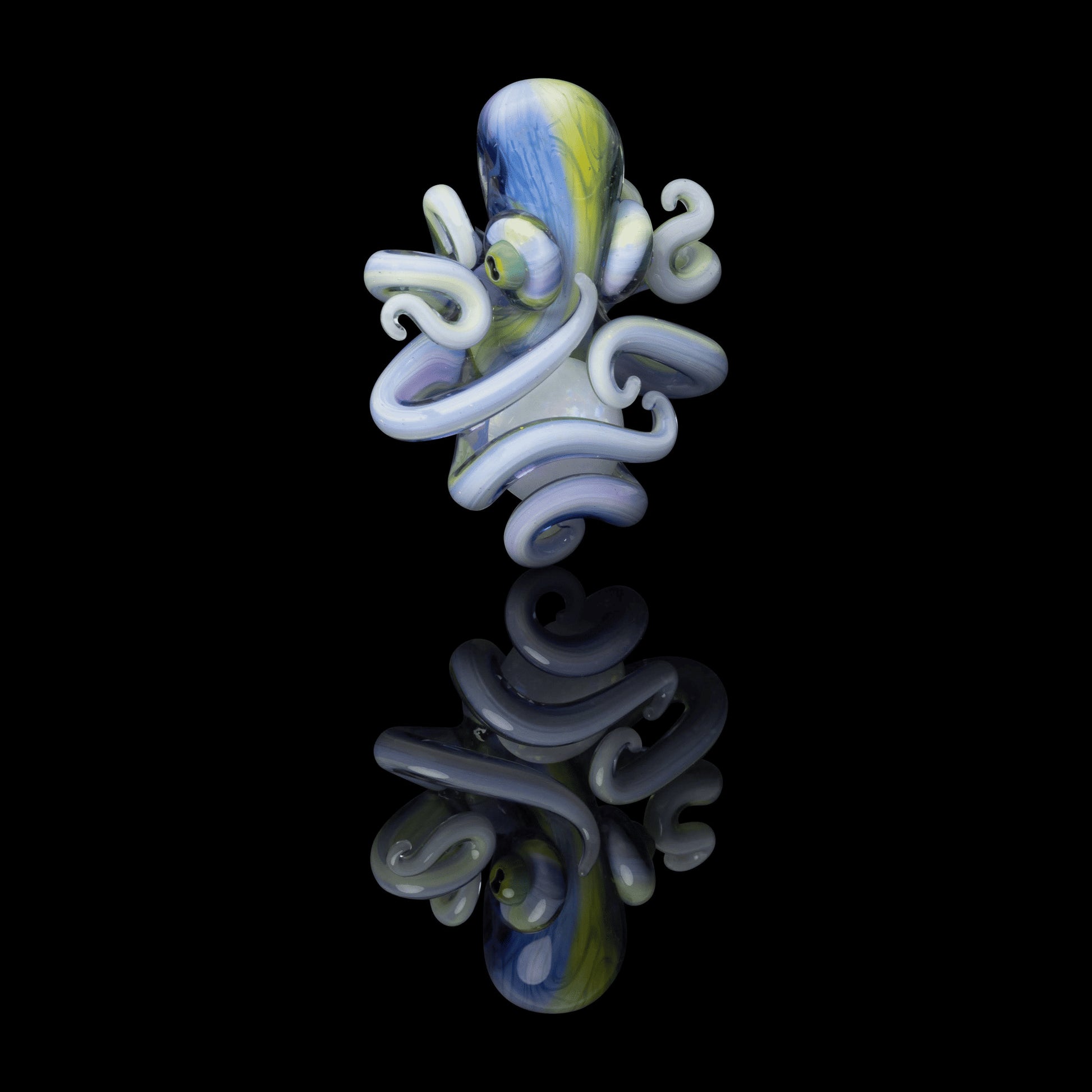 luxurious design of the Collab Octopus Pendant by Liz Wright x Scomo Moanet (Scribble Season 2022)