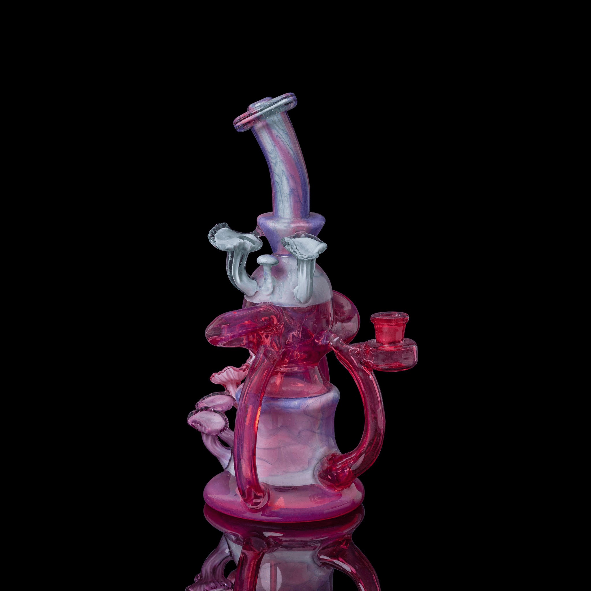 artisan-crafted design of the Large Mushroom Rig by Glasshole (2023)