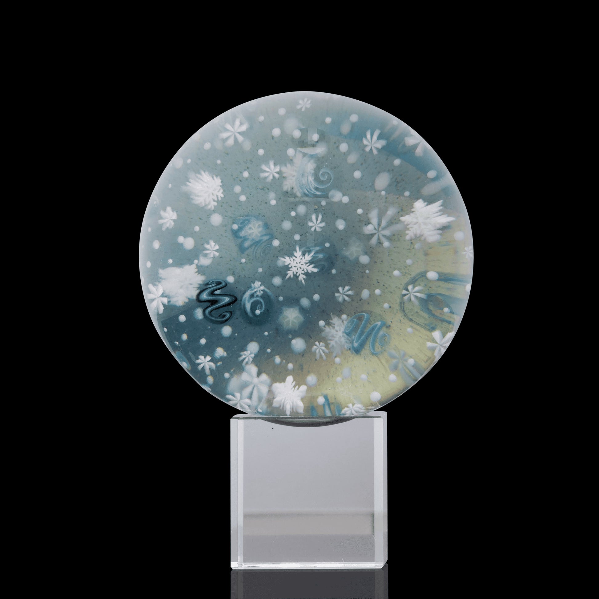 meticulously crafted art piece - Blizzard Orb Marble by Chaka Glass (SCOPE 2022)