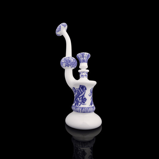 innovative design of the Chinoserie Stand-Up Bubbler with a Slide by Kurt B (SCOPE 2022)