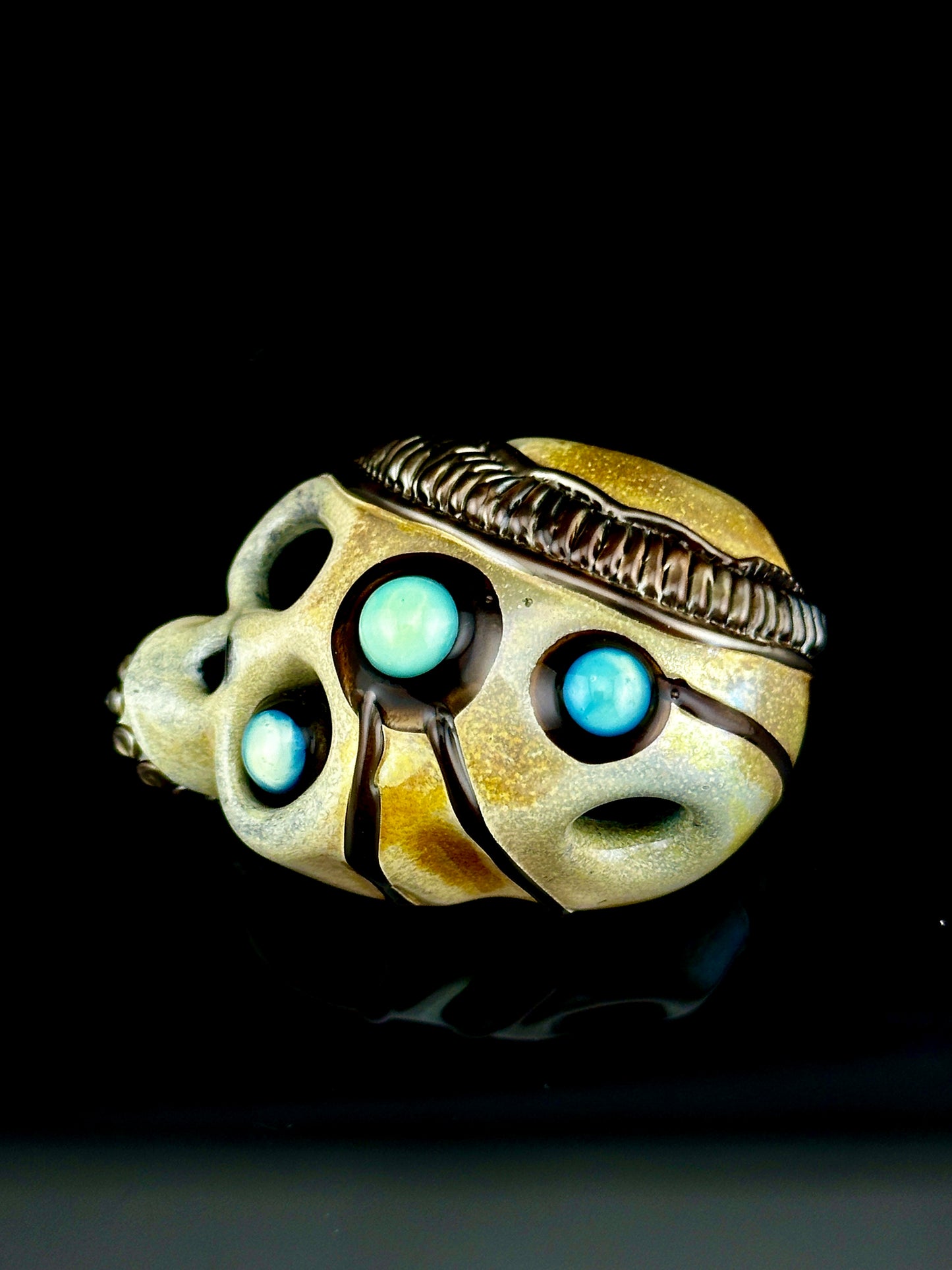 Aquarius three eyed skull pendant