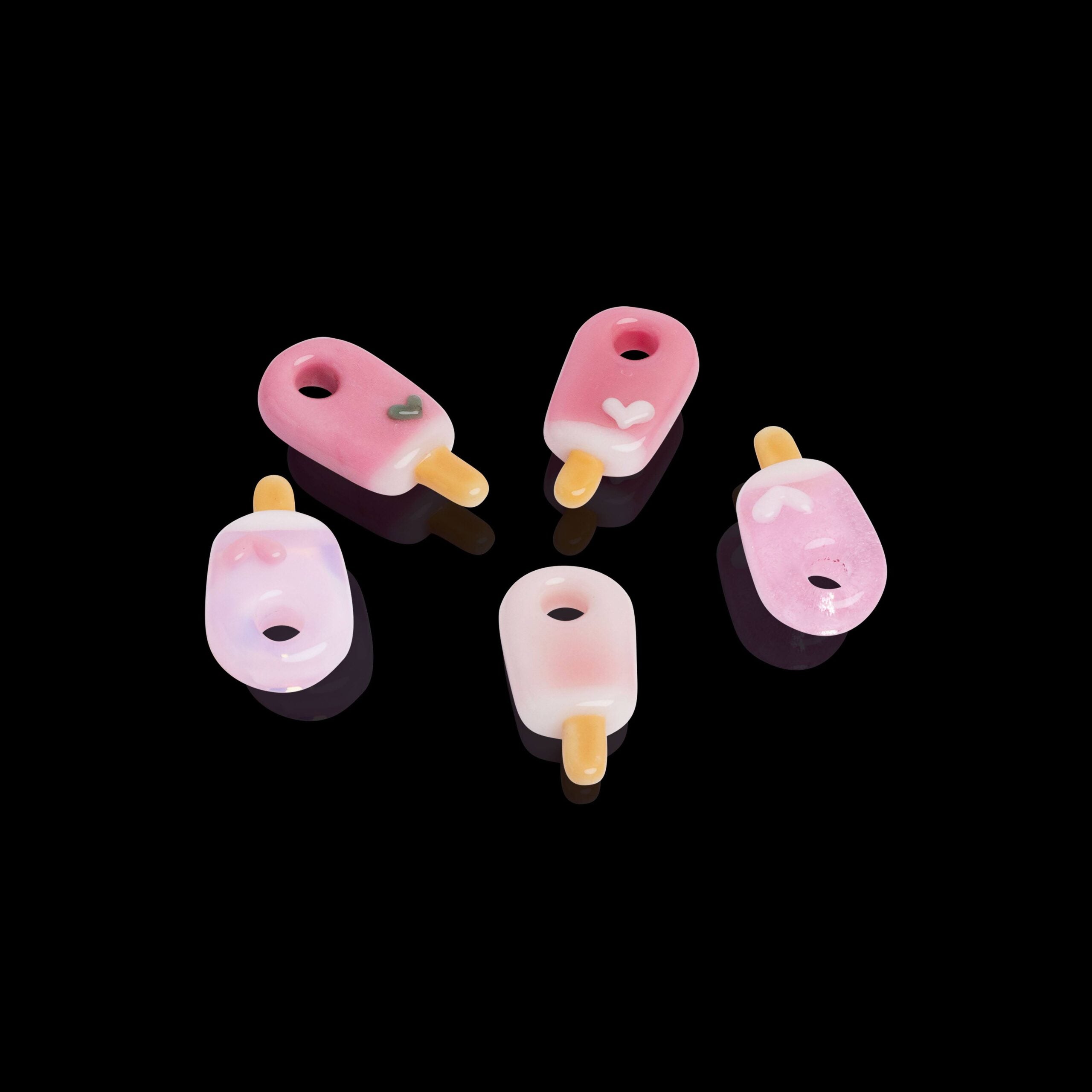artisan-crafted design of the Large Mushroom Rig by Glasshole (2023)