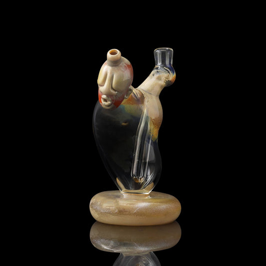 artisan-crafted design of the Statue Rig (C) by Gomez Glass (2023 Release)