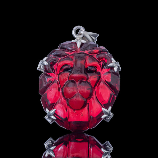 innovative glass pendant - Lion Pendant by Cha Glass x Dblock Facets x Dylan Fantom (Trinkets &amp; Tokens 2022)