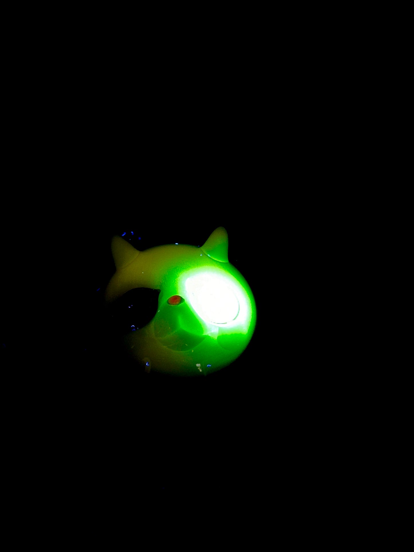 Aquarius evil chappy pendant