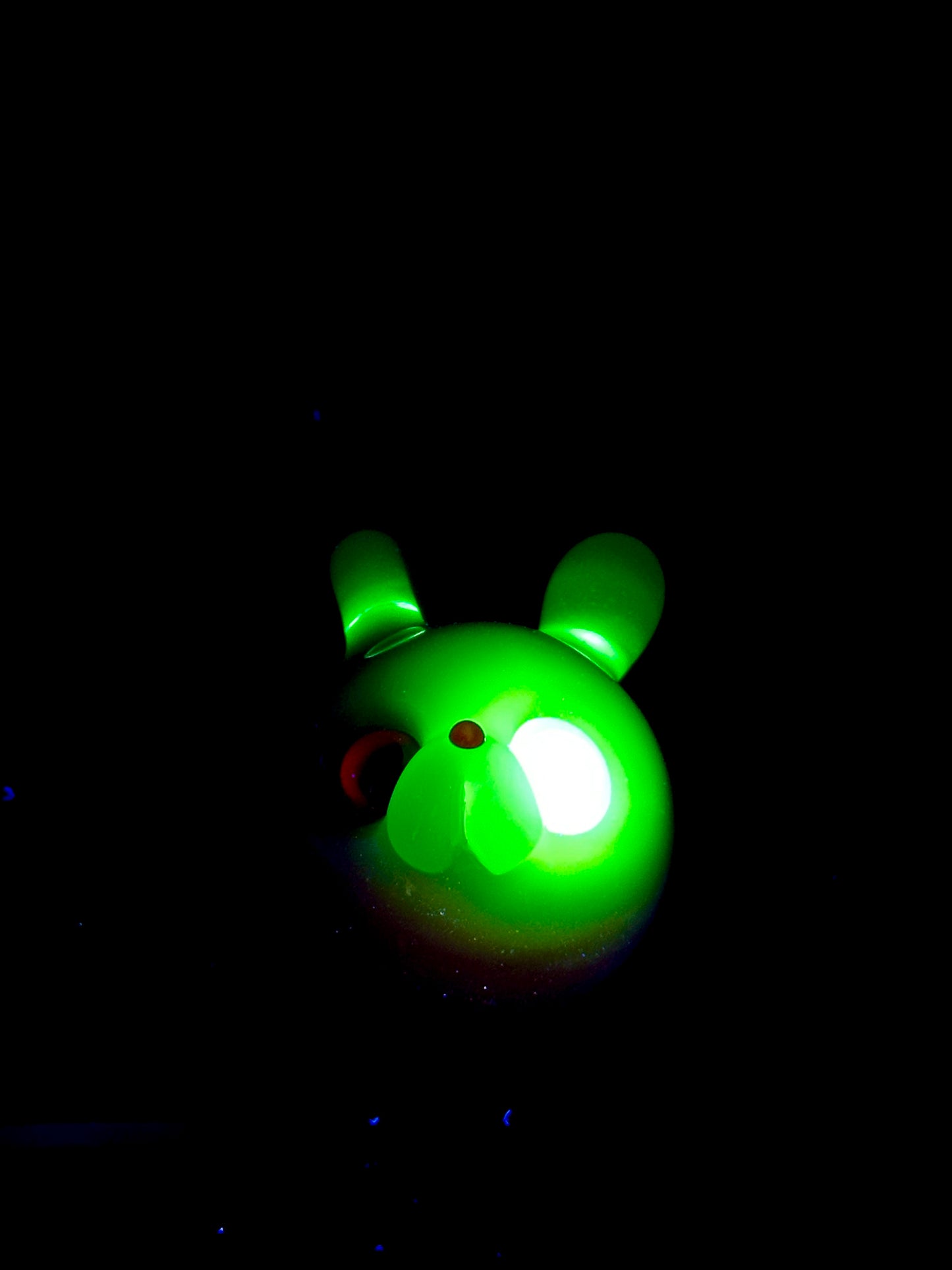 Aquarius uv eyed chappy head pendant