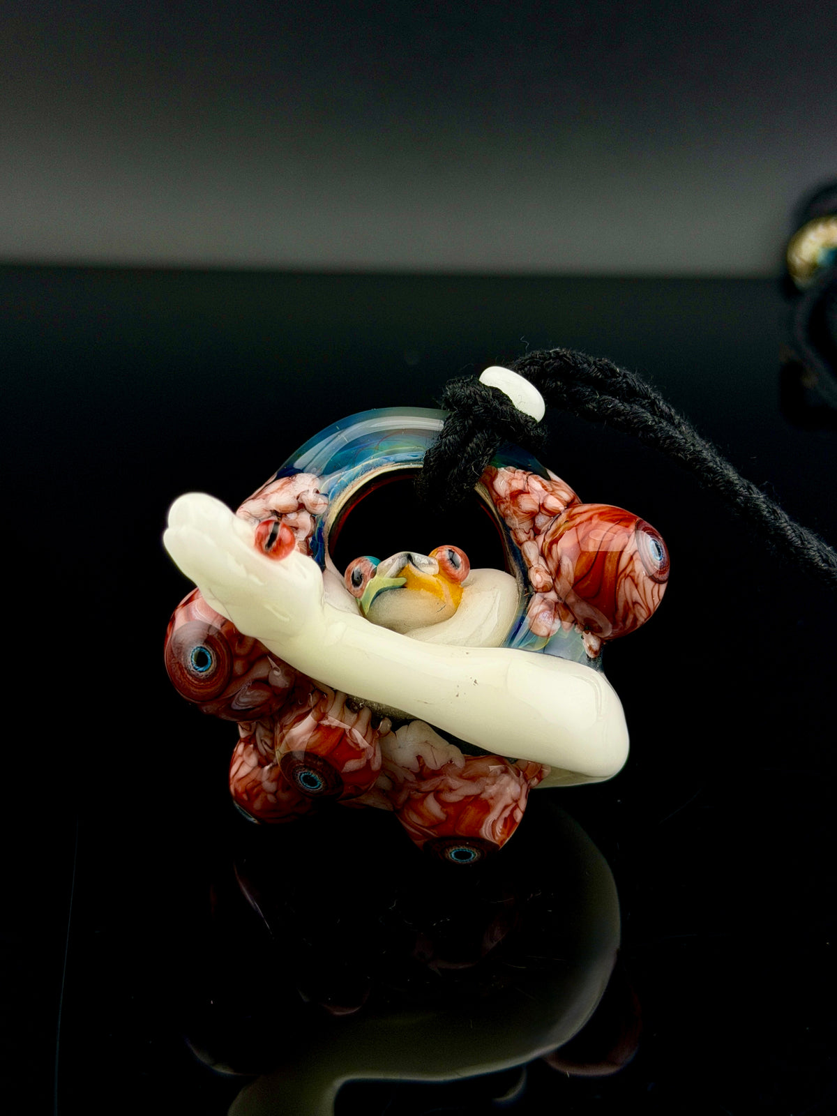 Mamoru White Snake