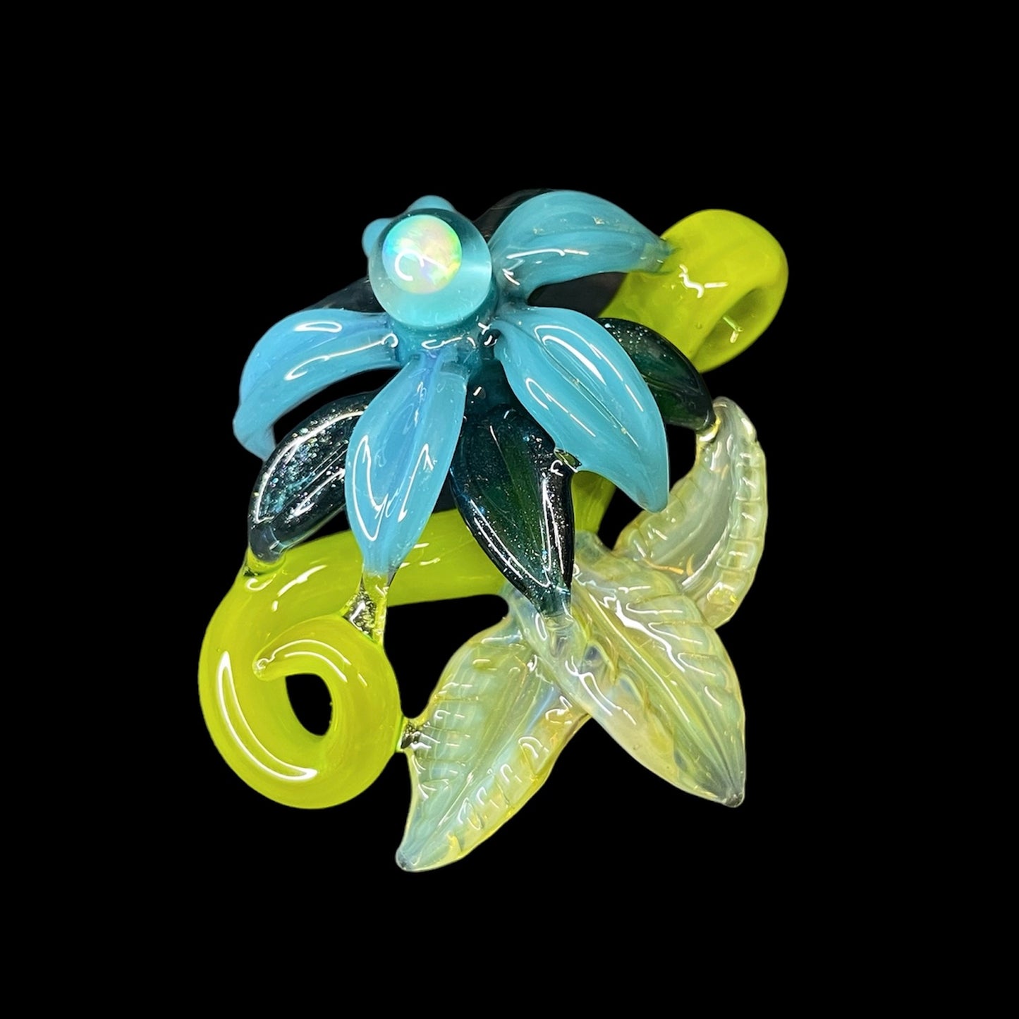 Flower Pendant (B) by LaceFace (2024)