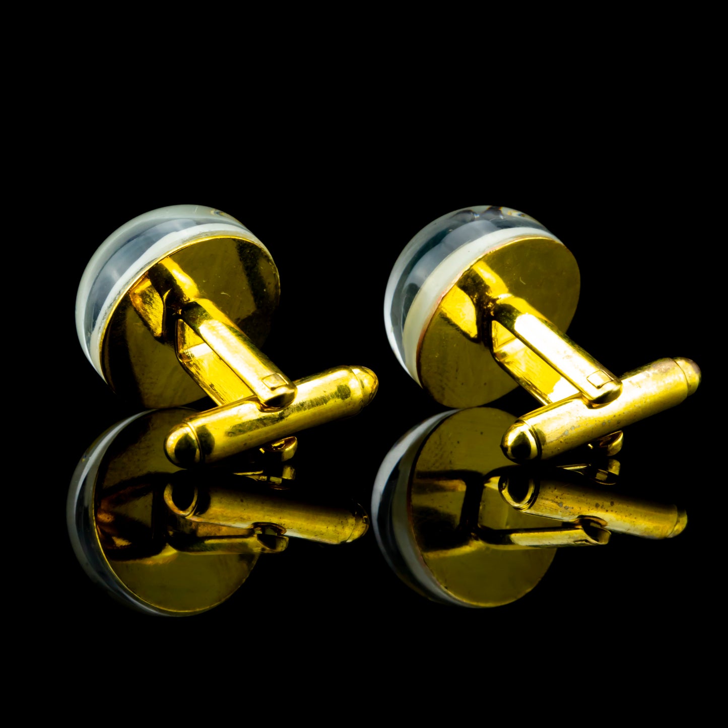 Chaotic Flow Cufflinks by Green T (2024)