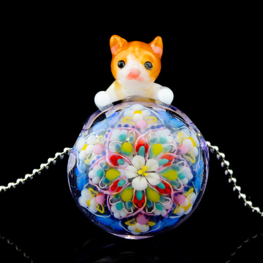 Kitty Pendant by Tomomi Handa (2024)