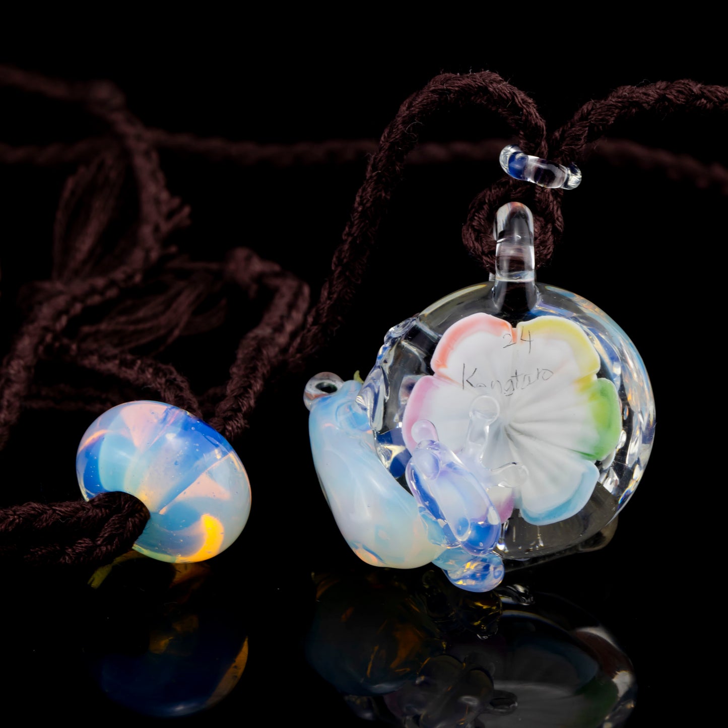 Collab Pendant (B) by Glass Azu x Kengtaro (2024)