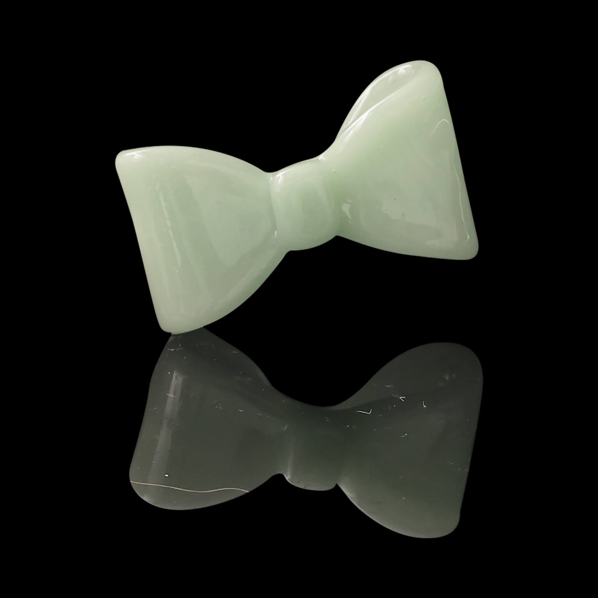 innovative glass pendant - Mint Green Bow Pendant (A) by Sakibomb (2023)