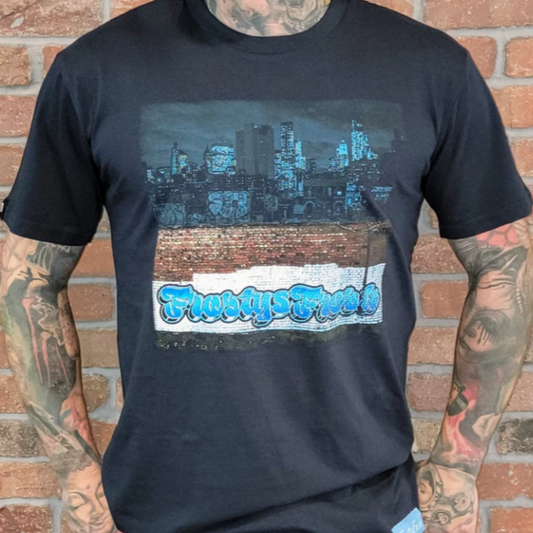 exclusive design of the FrostysFresh Shirt - Brick Wall S