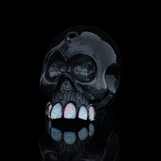 hand-blown art piece - Charcoal Glow Skull by Carsten Carlile (2023)