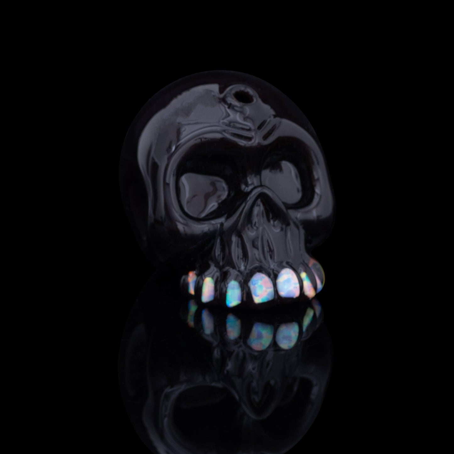 artisan-crafted art piece - Mini Skull by Carsten Carlile (2023)