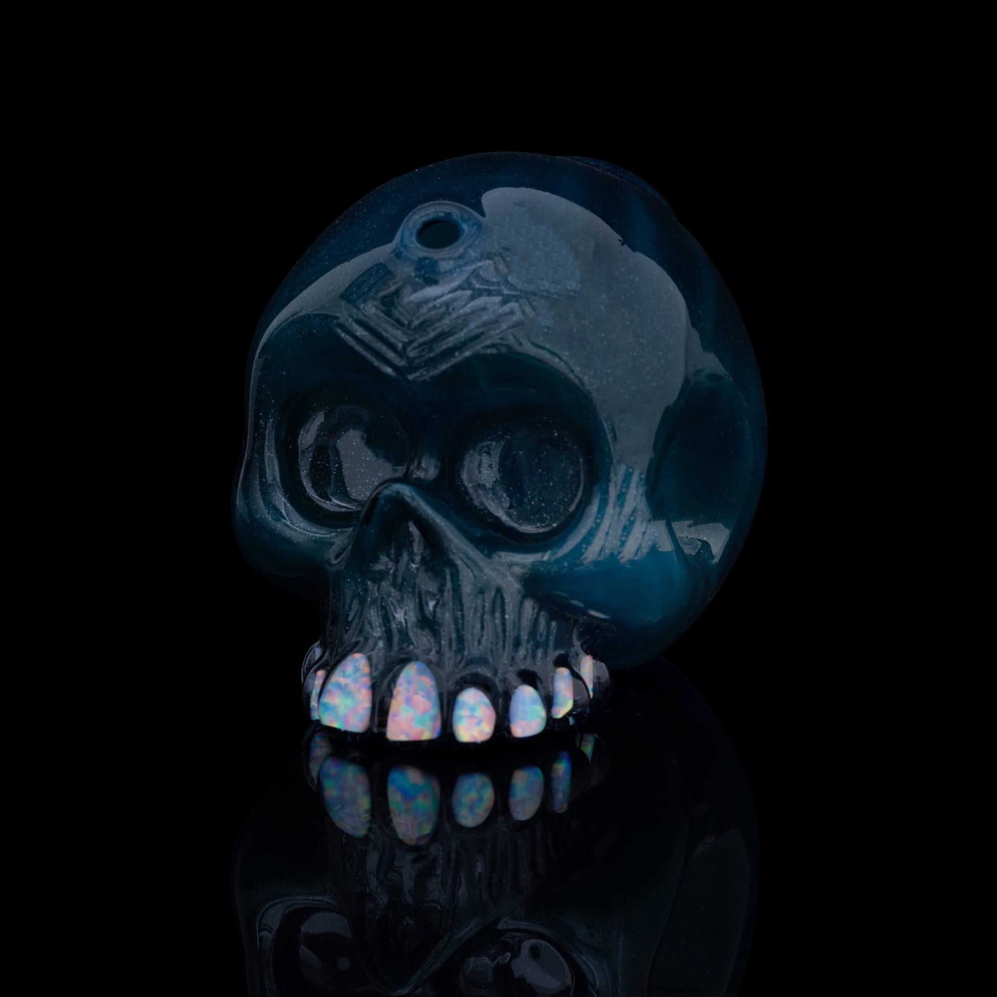luxurious art piece - Aqua Dust Skull by Carsten Carlile (2023)