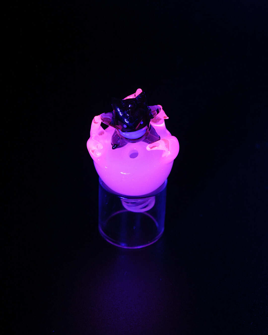 comfortable design of the Gengar UV Reactive Spinner Carb Cap by Saiyan Glass