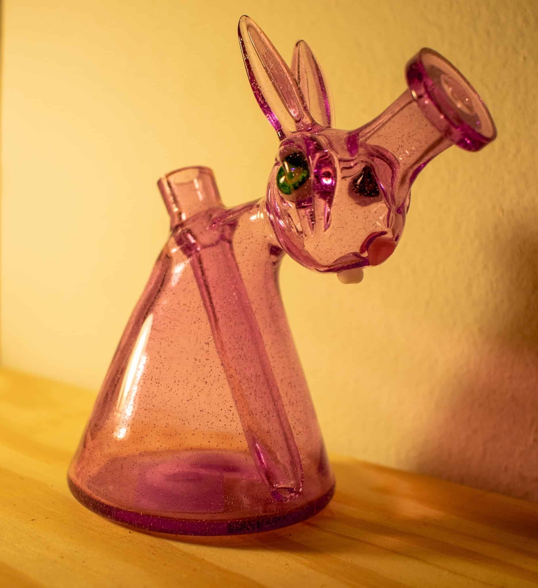 hand-blown design of the Vibe CFL Tonic Rabbit Rig