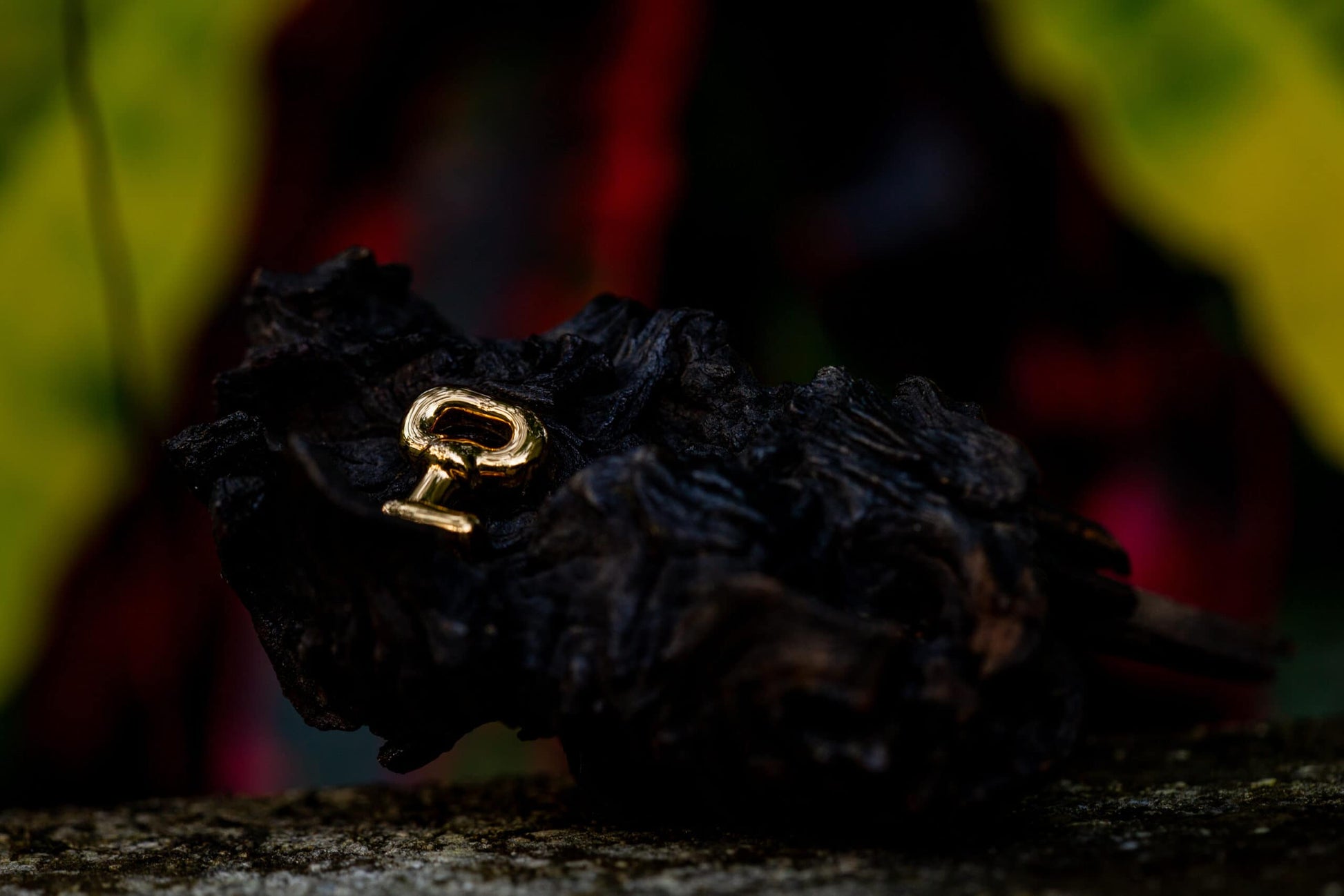 artisan-crafted art piece - Simple Gold Key by Sakibomb